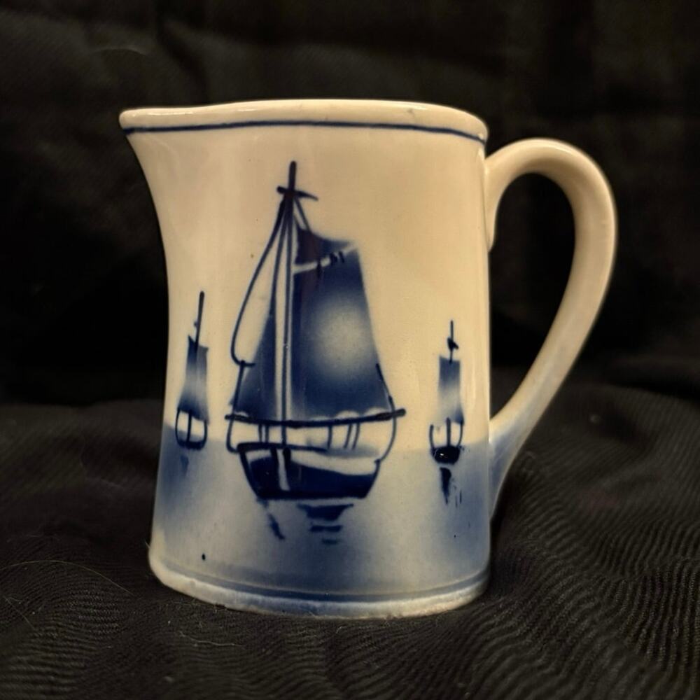 Vintage Delft-style Ceramic Creamer Pitcher Pitcher Blue Sailboats Nautical 4”